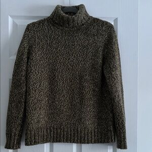 Jones New York  Turtleneck Sweater Size Medium